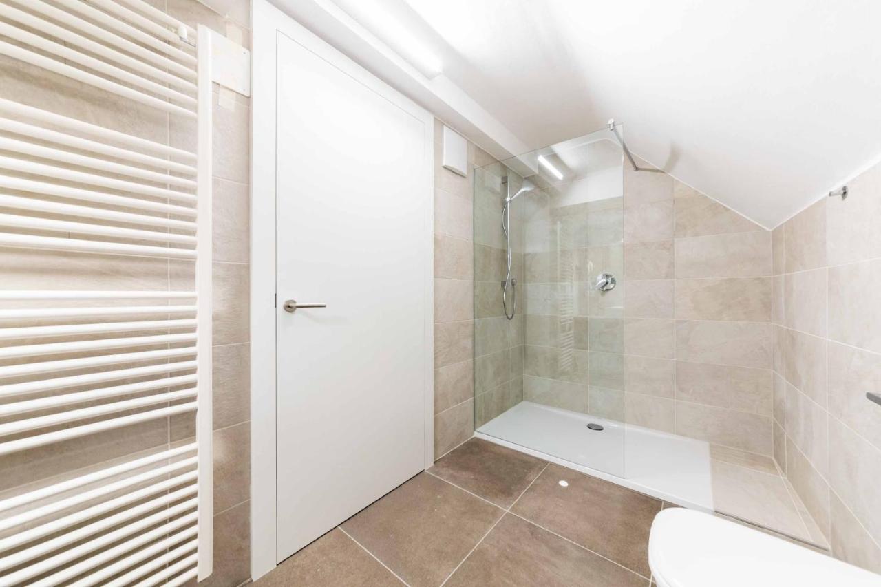 Stay Cooper L Guesthouse Zum Loewen Merano Exterior photo
