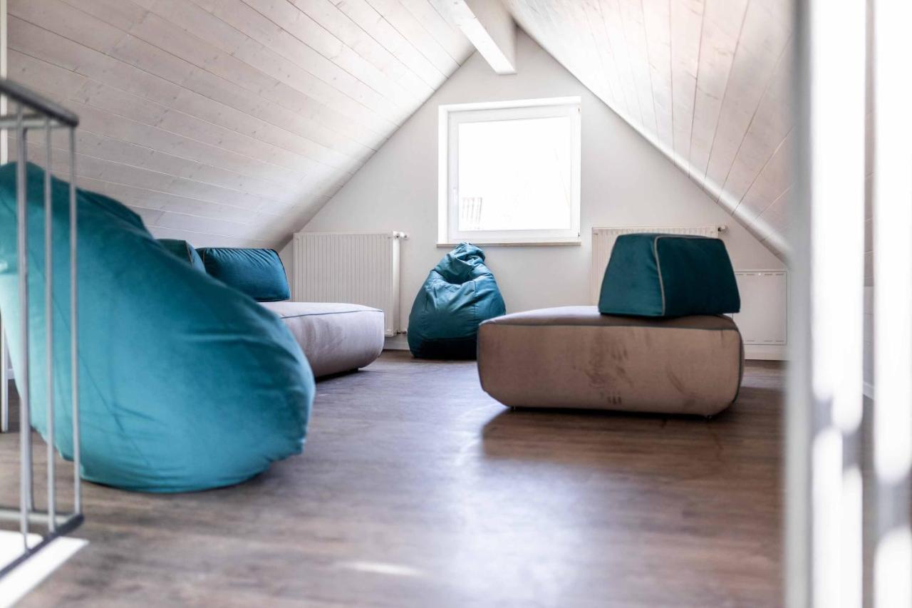 Stay Cooper L Guesthouse Zum Loewen Merano Exterior photo